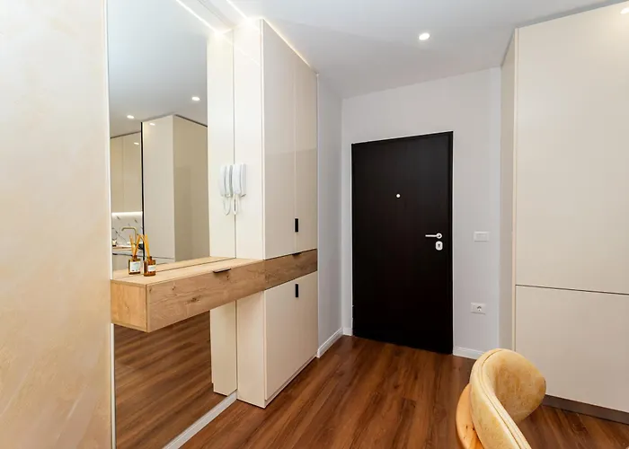 El Lux Lägenhet Golem (Tirana)